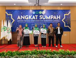 Koba Mirai Japan Hadiri Angkat Sumpah Asisten Tenaga Kesehatan di SMK Kesehatan Annisa 3