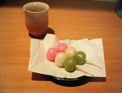 Mengenal Dango, Jajanan Jepang yang Punya 8 Varian Rasa dan Cerita Unik